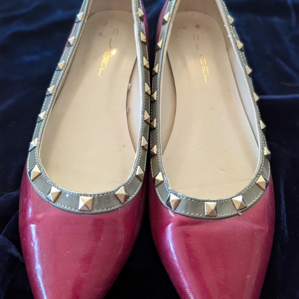 C.LABEL "Rock Stud" Stud-Trim Patent Pointed-Toe Ballet Flats Red Vintage 2000's